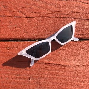 Cat eye sunglasses